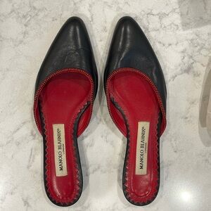 Manolo Blahnik black mules - size 37